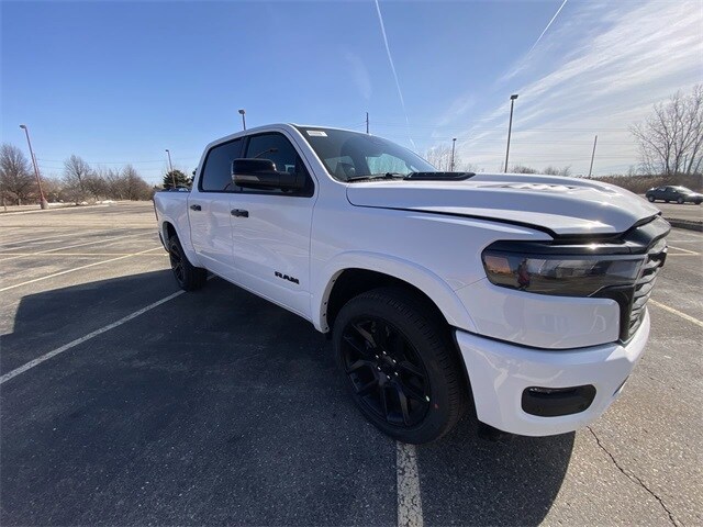 2025 Ram 1500 Laramie photo 2