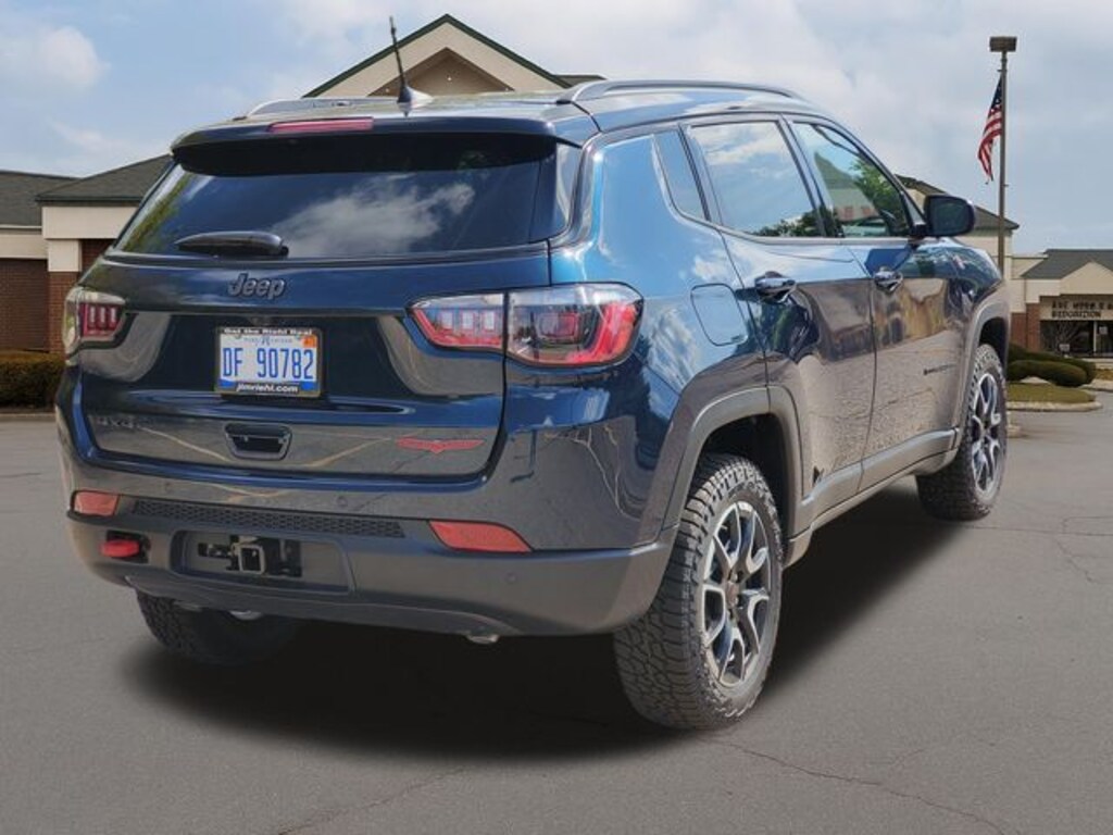 New 2026 Jeep Compass Trailhawk Sport Utility