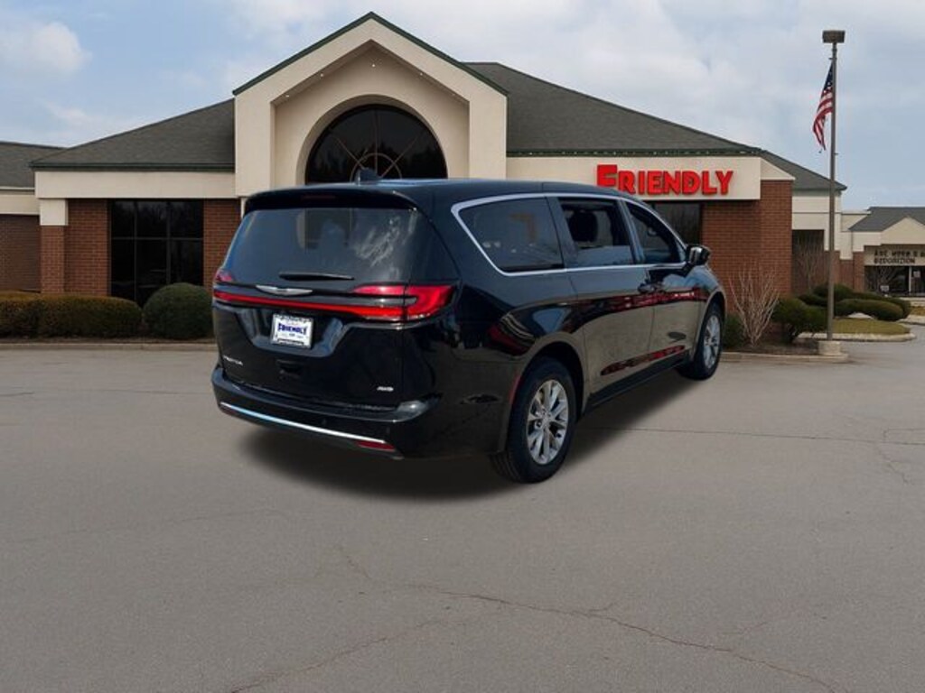 New 2026 Chrysler Pacifica Select Passenger Van