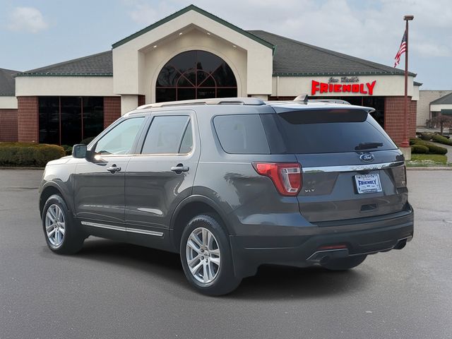 2018 Ford Explorer XLT photo 4