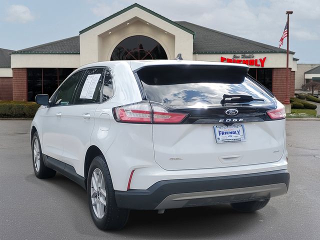 2022 Ford Edge SEL photo 4