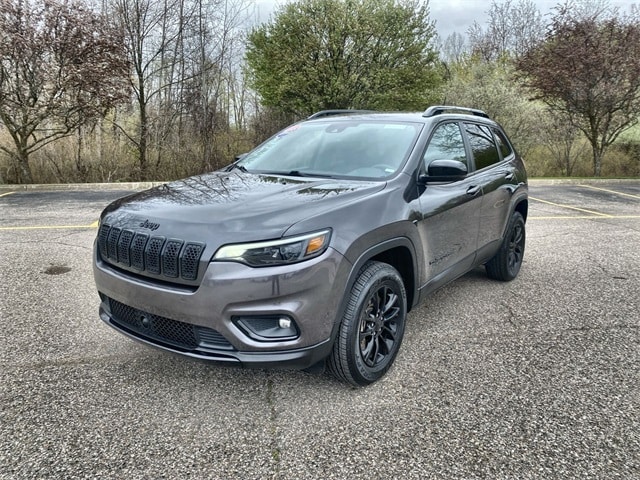 Used 2023 Jeep Cherokee Altitude Lux with VIN 1C4PJMMB7PD111209 for sale in Washington, MI