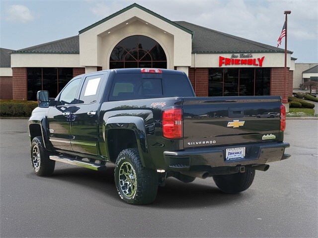 2014 Chevrolet Silverado 1500 High Country photo 3