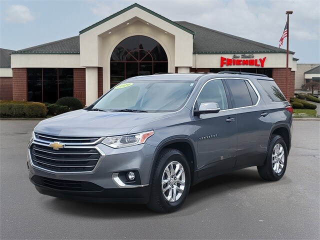 2019 Chevrolet Traverse Cloth 1LT photo 2