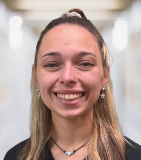 Staff member Samantha Thomson from ID_8bc369