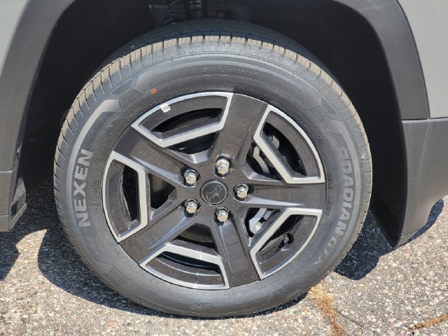 2026 Jeep Cherokee Limited - Photo 30