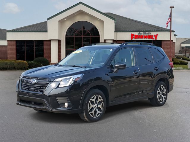 2023 Subaru Forester Premium photo 3