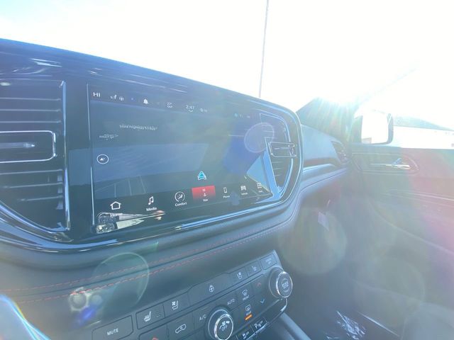 2025 Dodge Durango R/T - Photo 18
