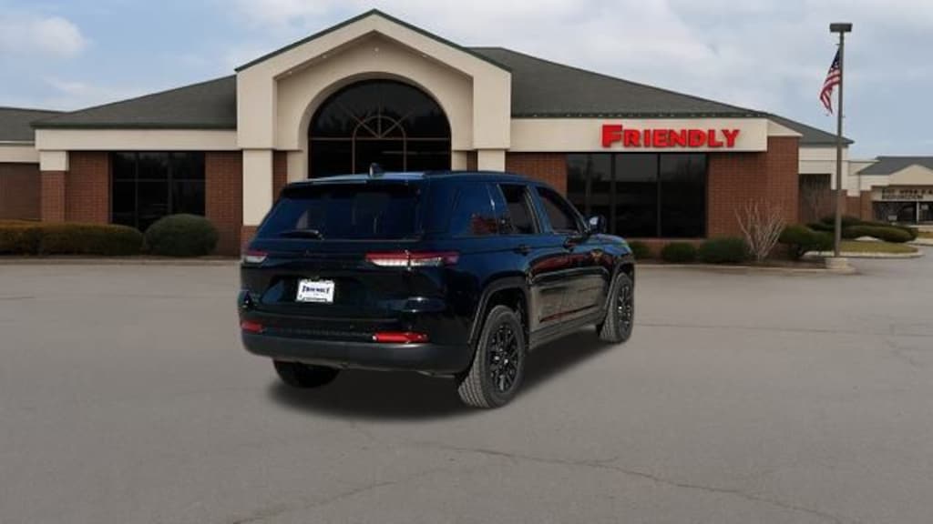 New 2025 Jeep Grand Cherokee Laredo Sport Utility