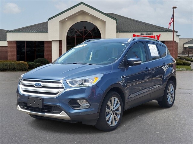 2018 Ford Escape Titanium photo 2