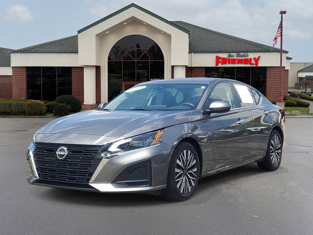 2023 Nissan Altima 2.5 SV photo 2
