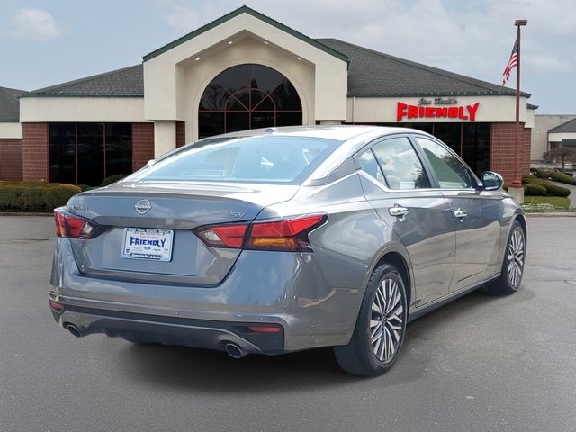 2023 Nissan Altima 2.5 SV photo 4