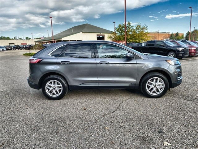 Used 2024 Ford Edge SEL with VIN 2FMPK4J91RBA49714 for sale in Washington, MI