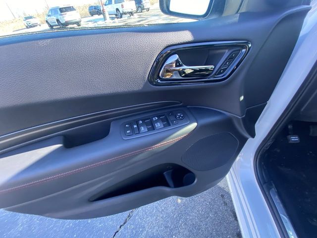 2025 Dodge Durango R/T - Photo 13