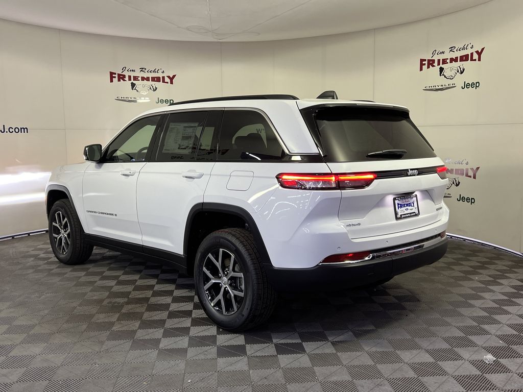 2025 Jeep Grand Cherokee Limited photo 3