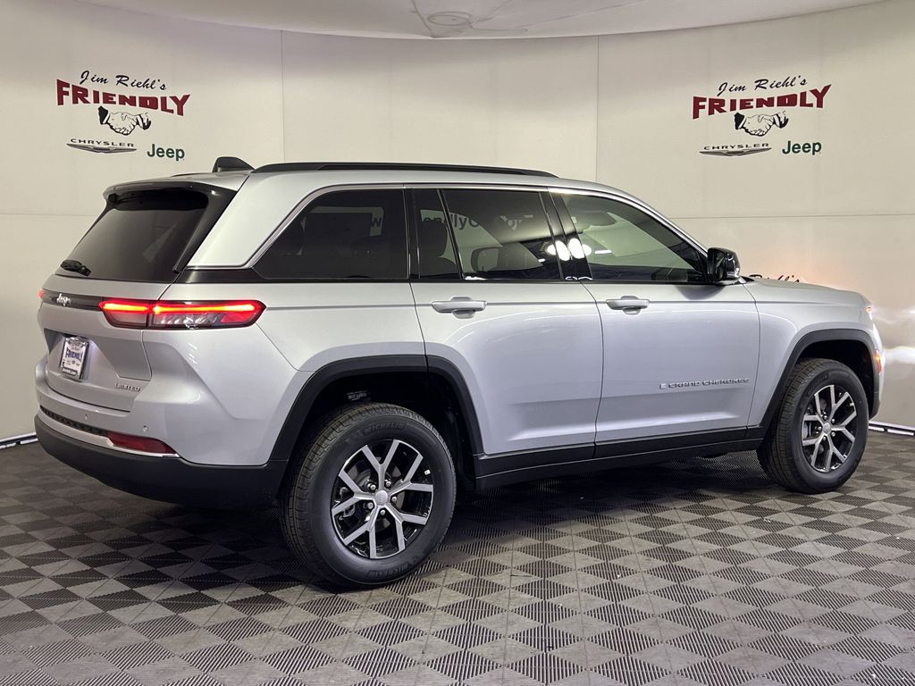 2025 Jeep Grand Cherokee Limited photo 2