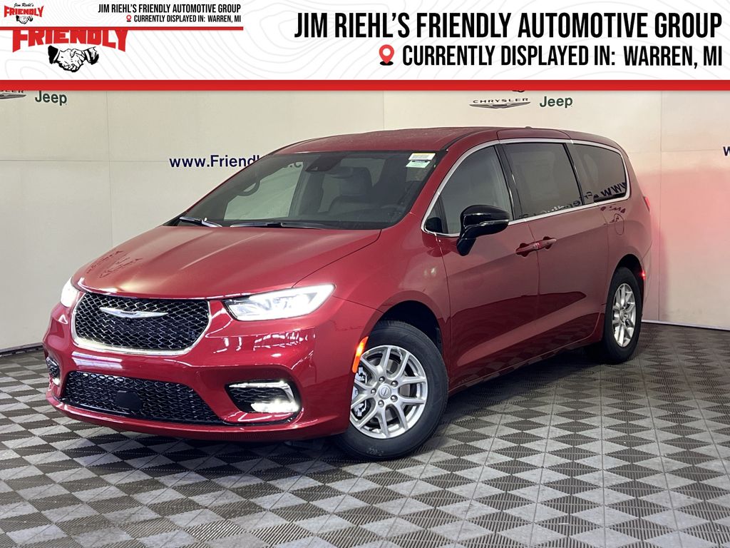 2026 Chrysler Pacifica Select's photo