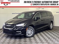 2026 Chrysler Pacifica Select Passenger Van