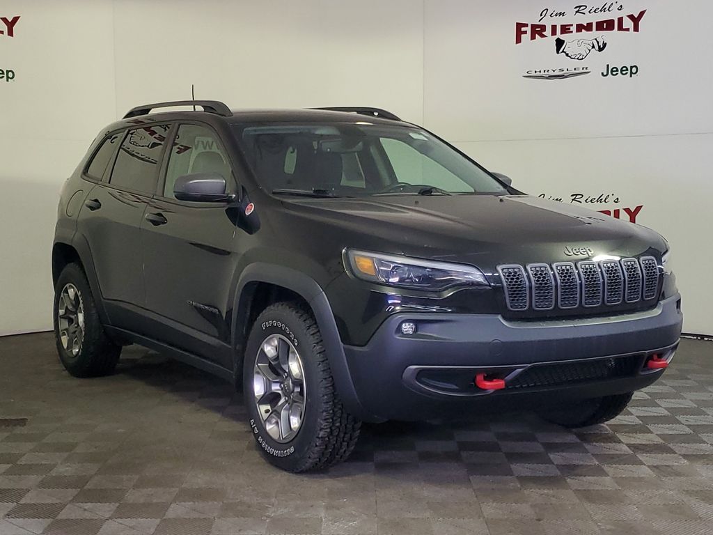 Used 2019 Jeep Cherokee Trailhawk with VIN 1C4PJMBX9KD199932 for sale in Warren, MI