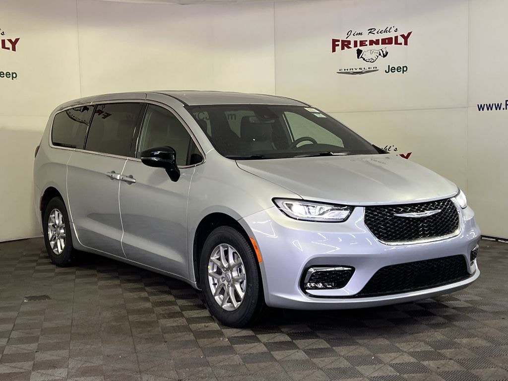 New 2026 Chrysler Pacifica Select Passenger Van