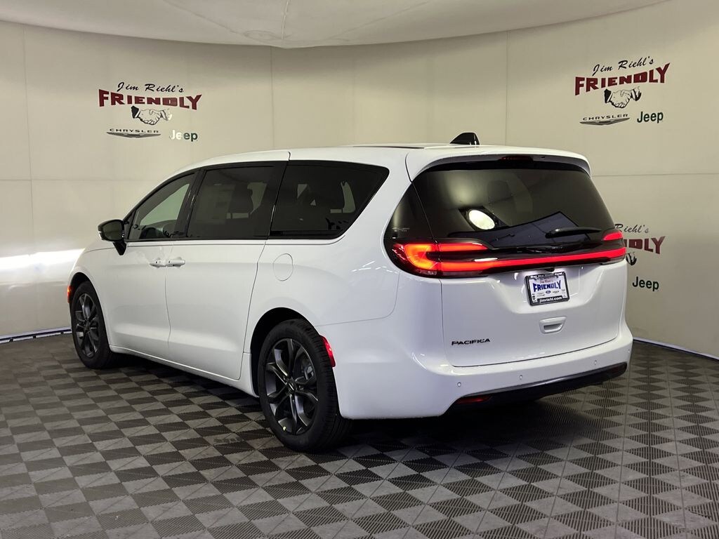 New 2026 Chrysler Pacifica Select Passenger Van