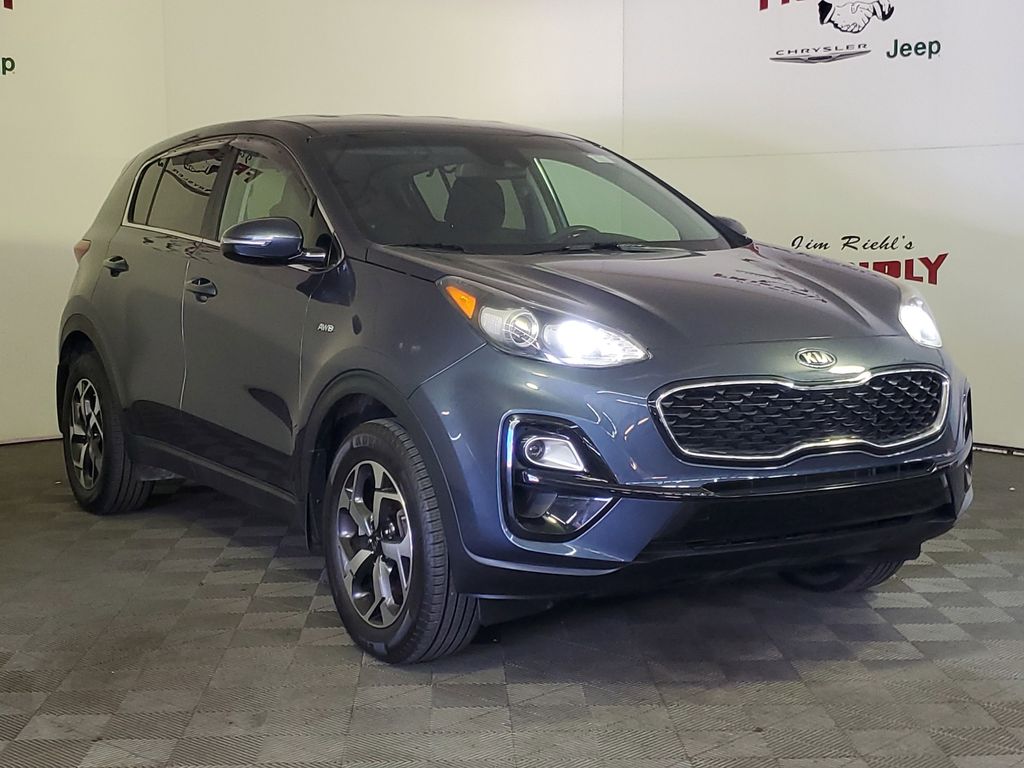 Used 2020 Kia Sportage LX with VIN KNDPMCAC1L7817213 for sale in Warren, MI