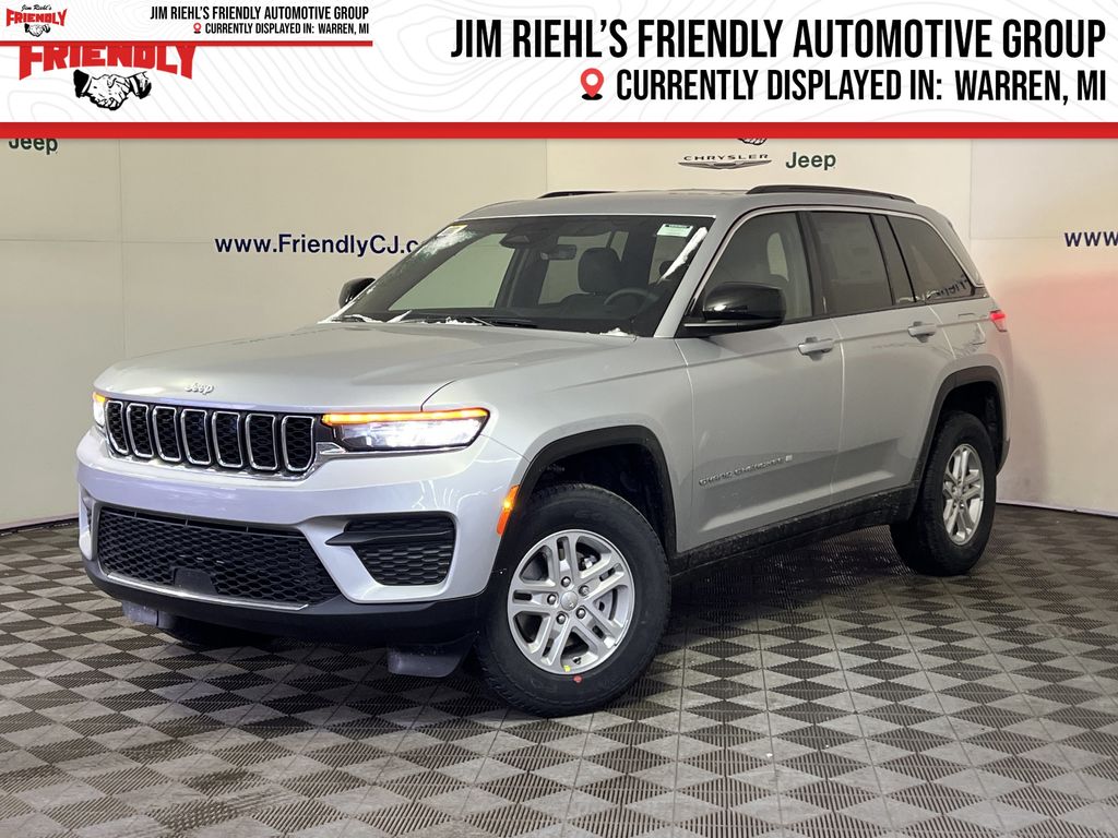 2025 Jeep Grand Cherokee Laredo's photo