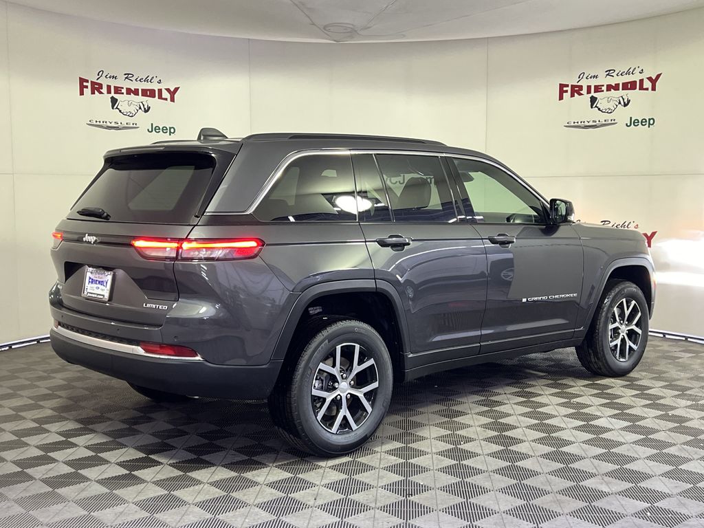 2025 Jeep Grand Cherokee Limited photo 3