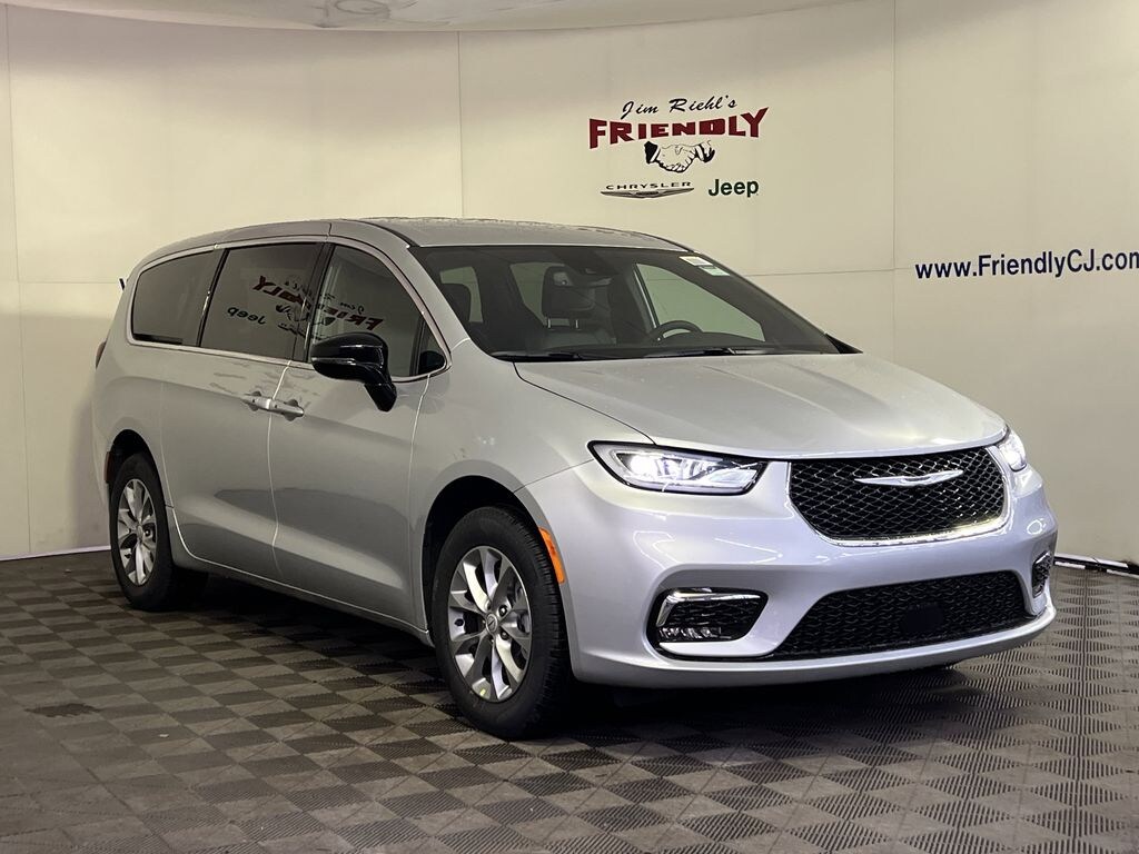 New 2026 Chrysler Pacifica Select Passenger Van