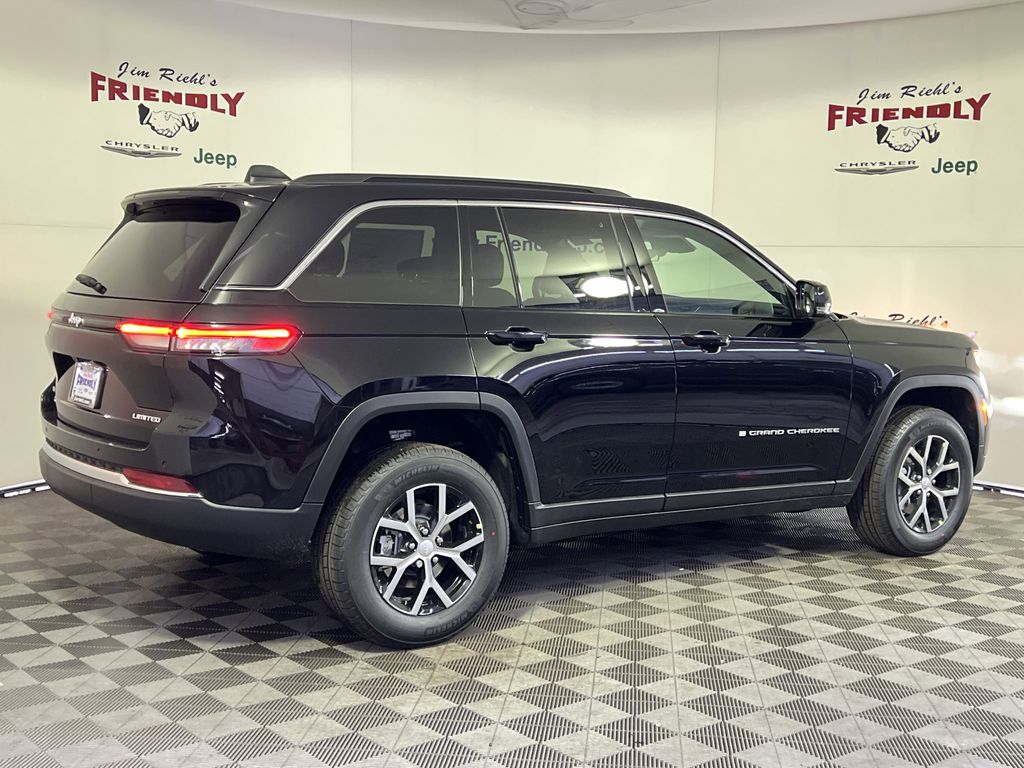 2025 Jeep Grand Cherokee Limited photo 3