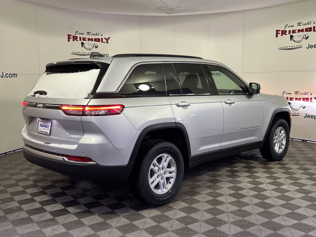 New 2025 Jeep Grand Cherokee Laredo Sport Utility