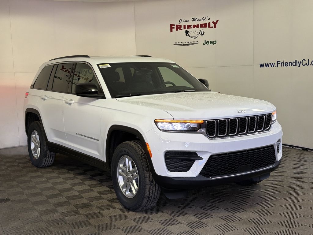New 2025 Jeep Grand Cherokee Laredo Sport Utility