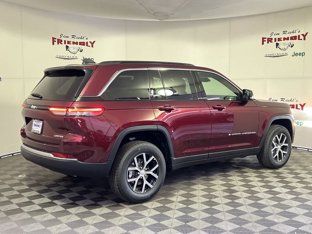 2025 Jeep Grand Cherokee Limited photo 3