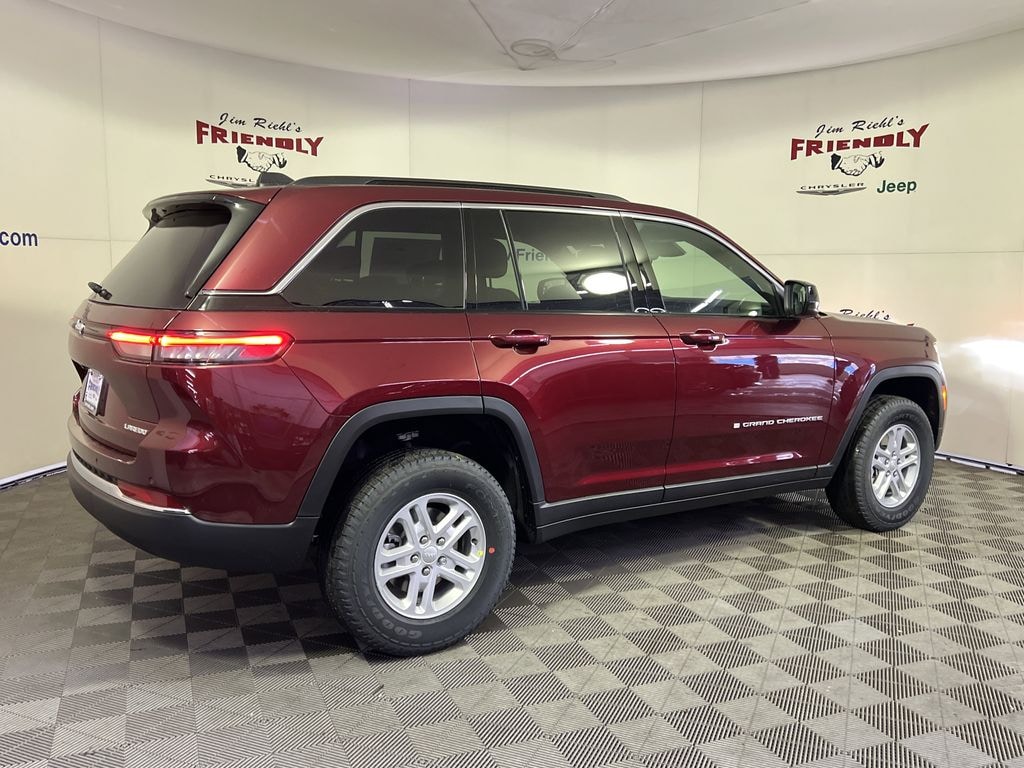 New 2025 Jeep Grand Cherokee Laredo Sport Utility