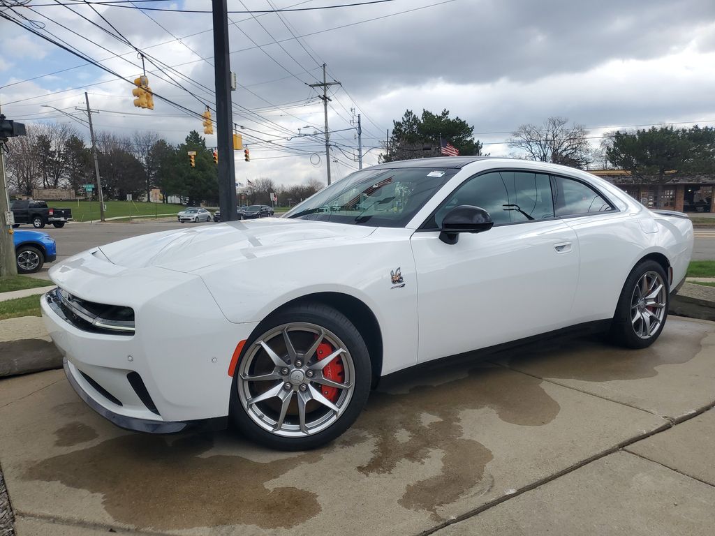 Used 2024 Dodge Charger Daytona Scat Pack with VIN 2C3CDBDK2RR206193 for sale in Warren, MI