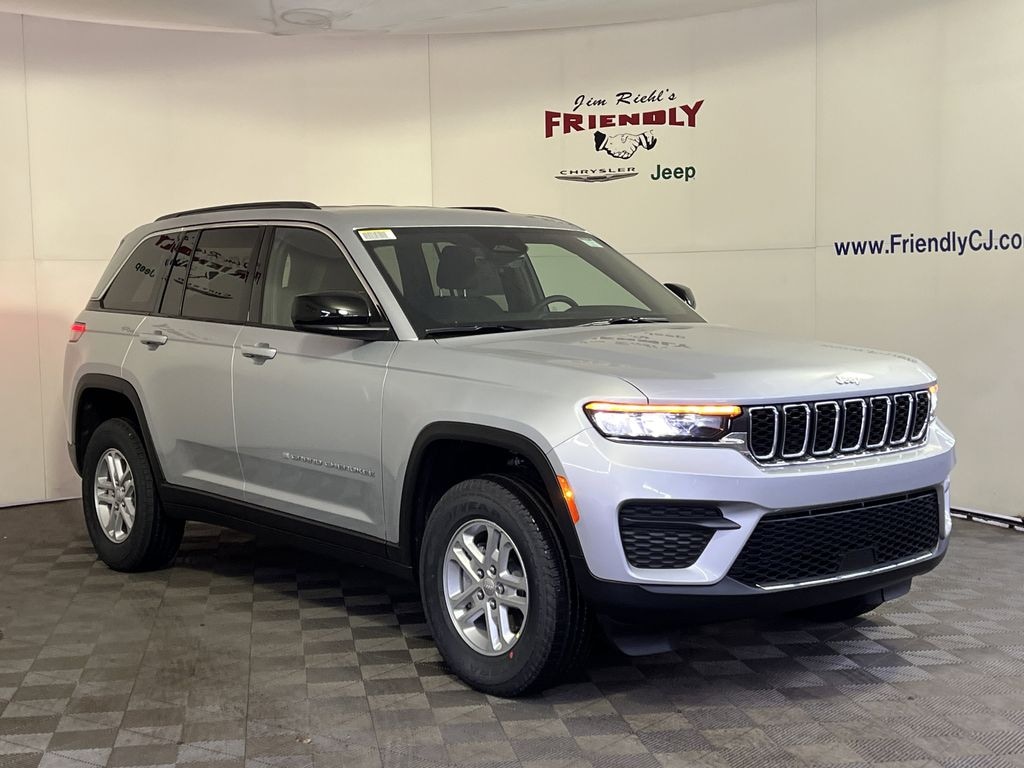 New 2025 Jeep Grand Cherokee Laredo Sport Utility