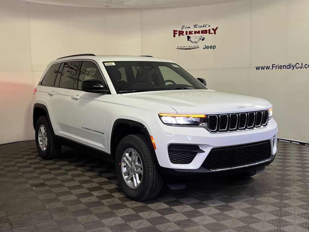New 2025 Jeep Grand Cherokee Laredo Sport Utility
