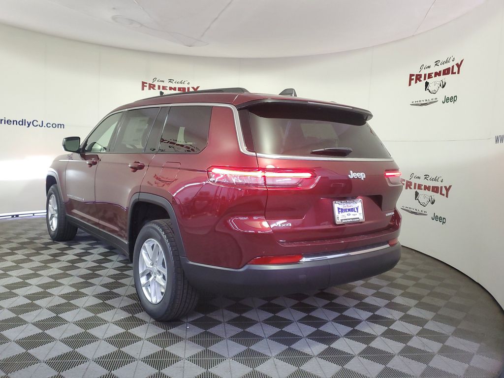 2025 Jeep Grand Cherokee Laredo photo 2