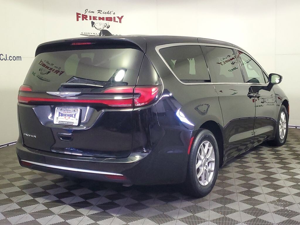 Used 2024 Chrysler Pacifica Touring L Van Passenger Van
