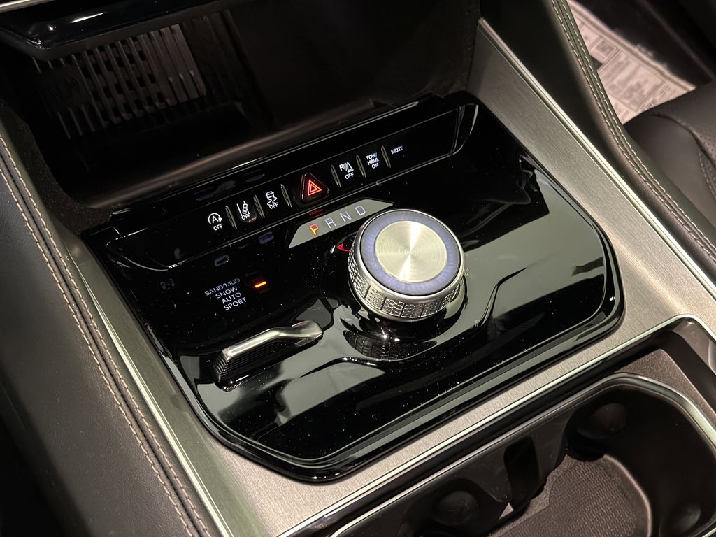 2026 Jeep Grand Wagoneer Limited Altitude - Photo 20