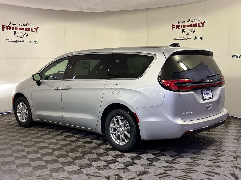 New 2026 Chrysler Pacifica Select Passenger Van