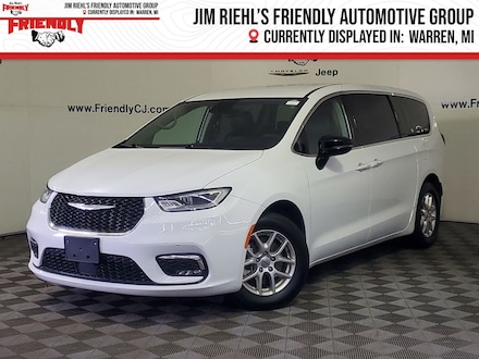 2024 Chrysler Pacifica Touring L Van Passenger Van