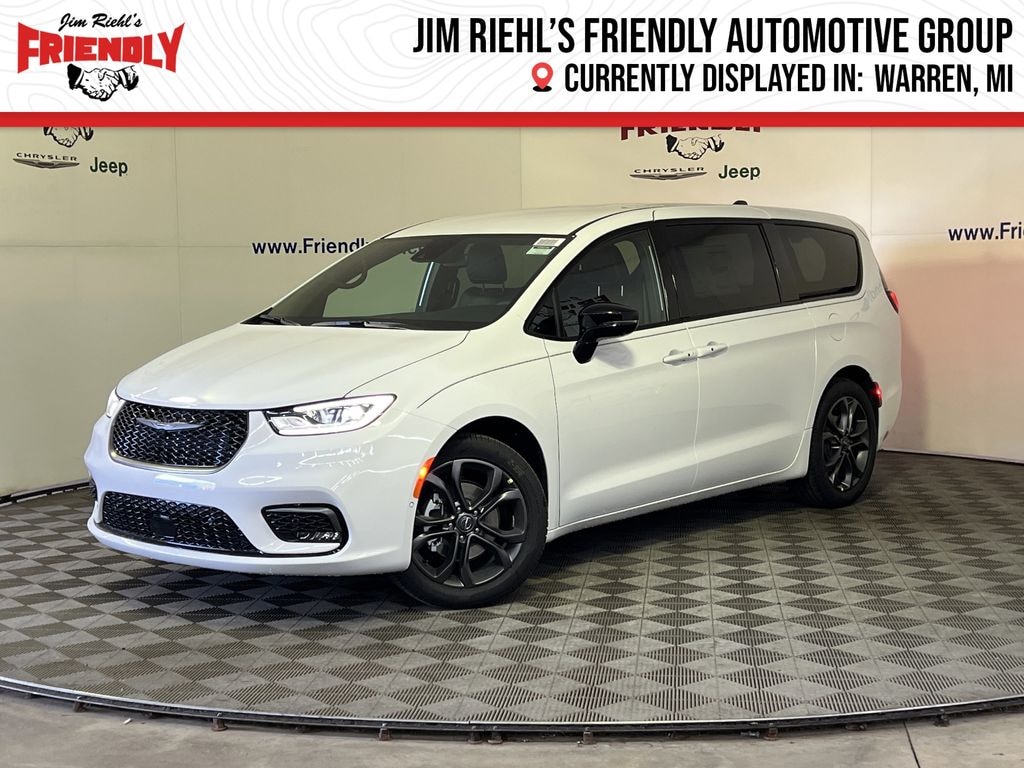 New 2026 Chrysler Pacifica Select Passenger Van