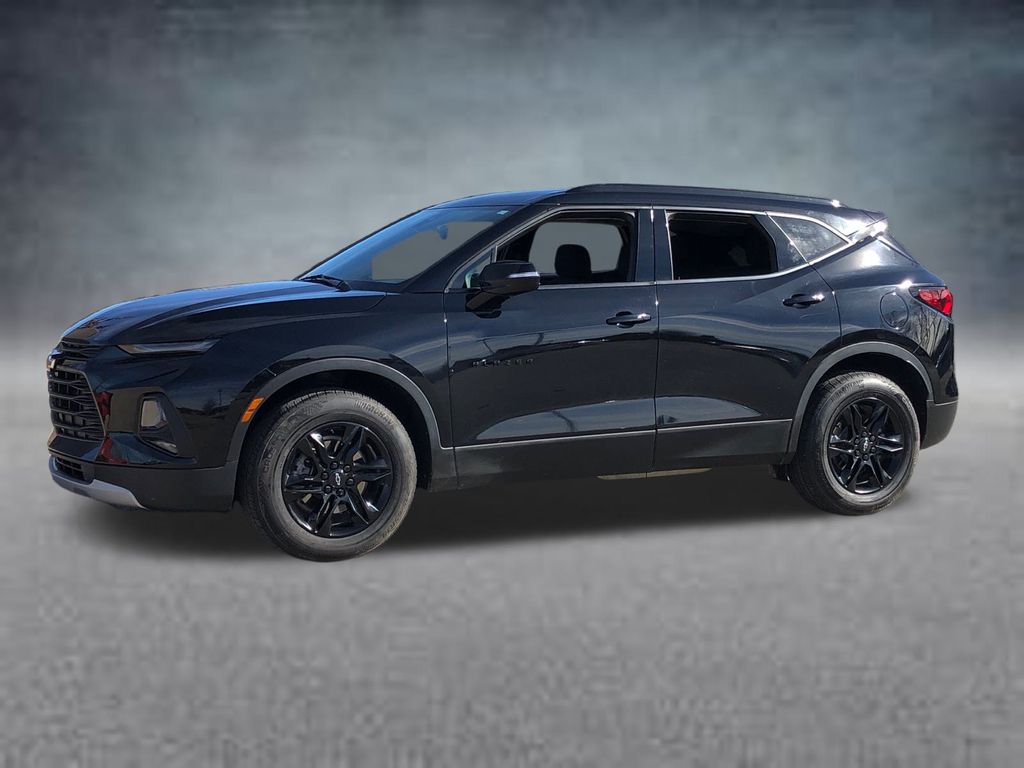 2022 Chevrolet Blazer 2LT photo 2
