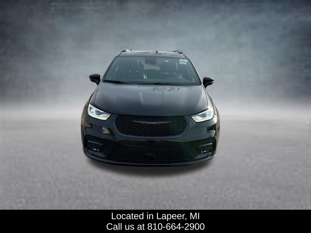 2026 Chrysler Pacifica Limited - Photo 9