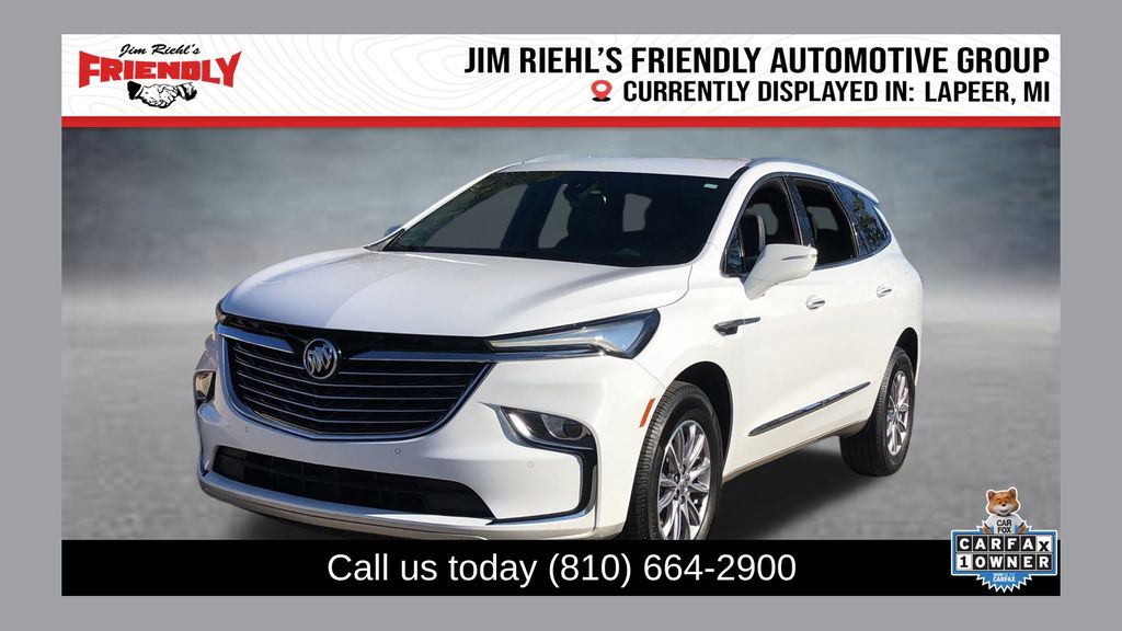 2023 Buick Enclave Essence's photo