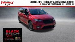 2026 Chrysler Pacifica Select Passenger Van