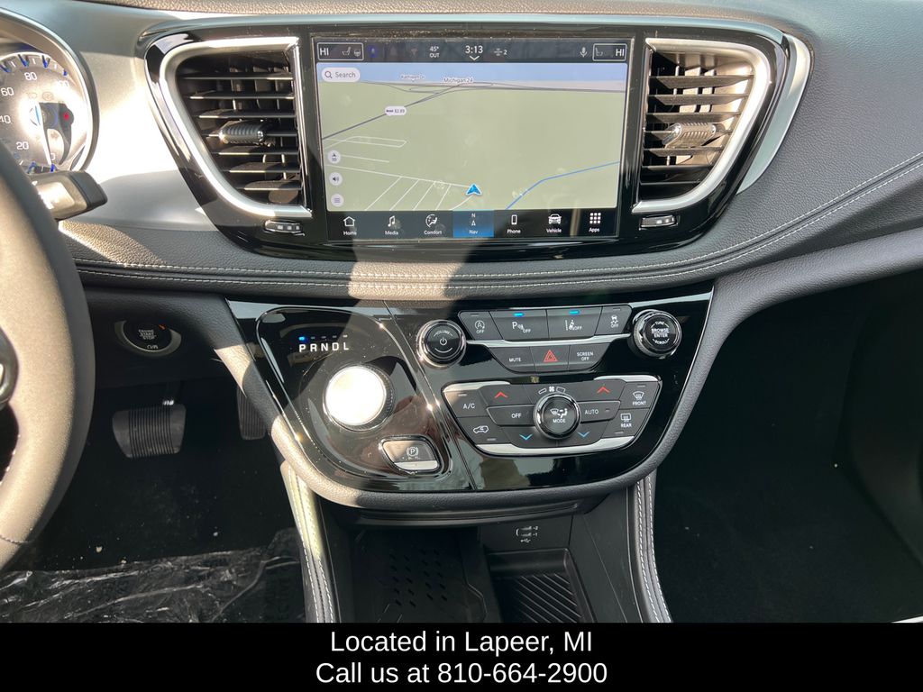 2026 Chrysler Pacifica Limited - Photo 26