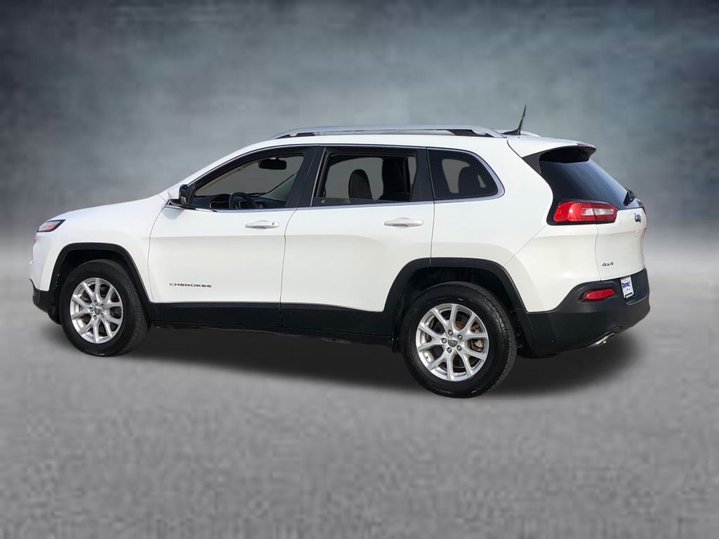 2017 Jeep Cherokee Latitude photo 4