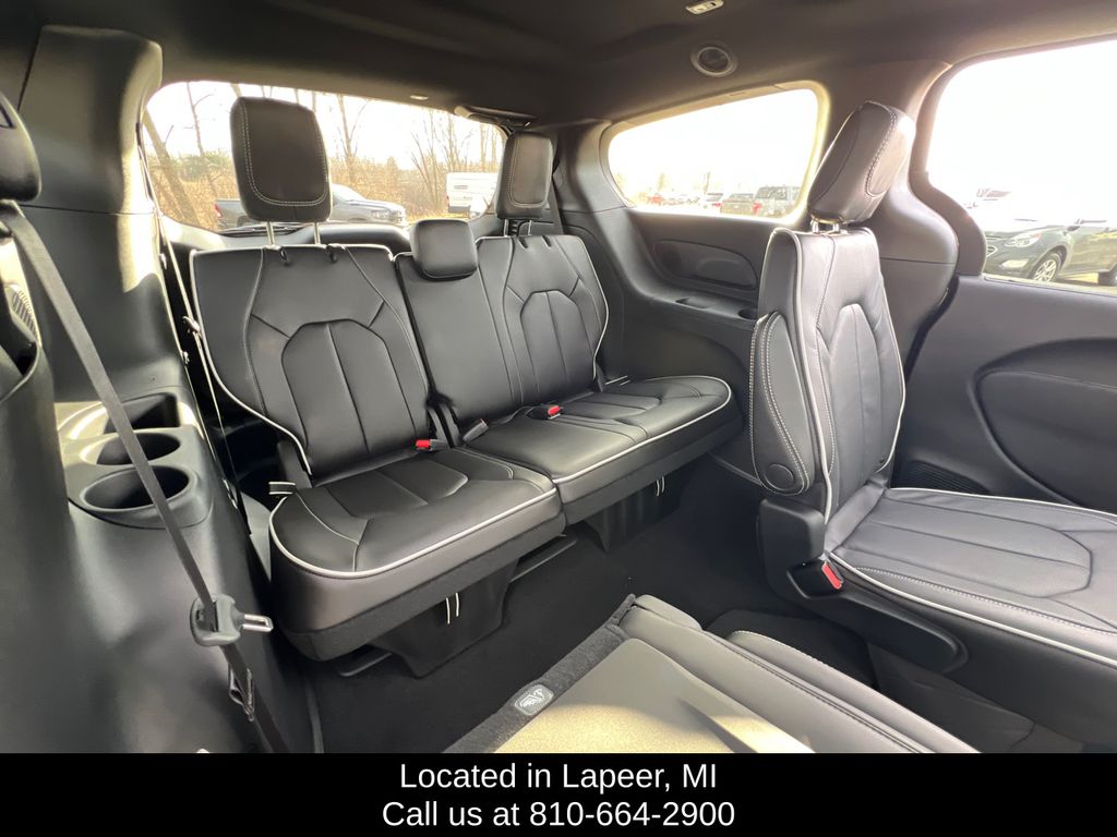 2026 Chrysler Pacifica Limited - Photo 20